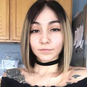 Meet your Posher, Karla